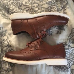 Dress shoes size : 10